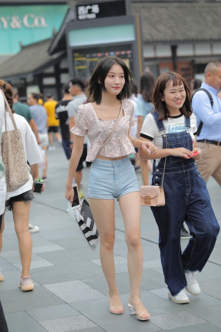 【凯恩赛贴】清新热裤学妹