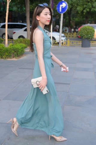 性感长裙美女