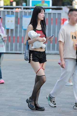 黑色热裤女友
